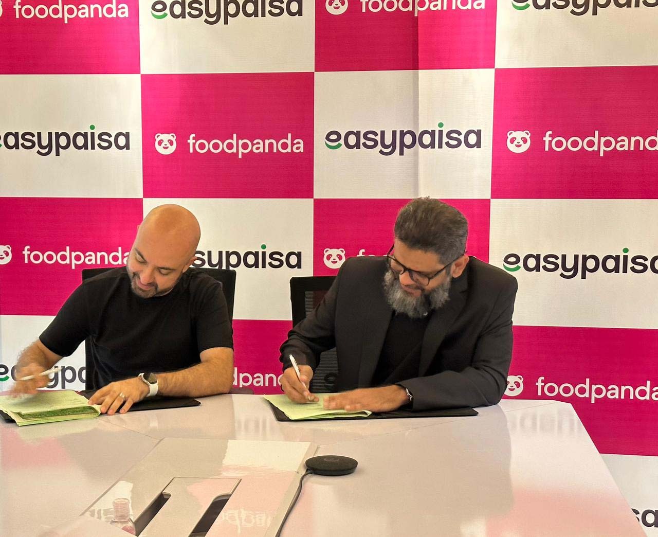 Easypaisa & Foodpanda signed Digital Payment Integration.